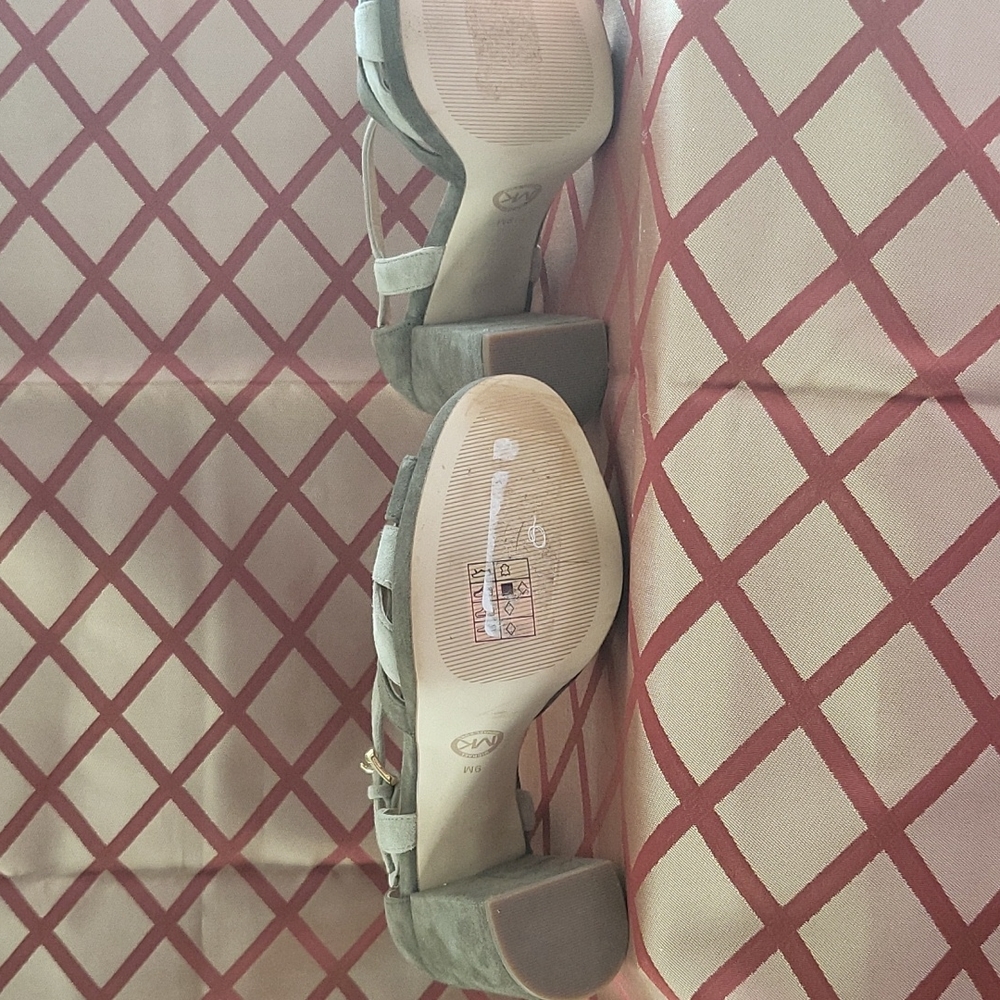 Michael Kors Sandal - Picture 2 of 5